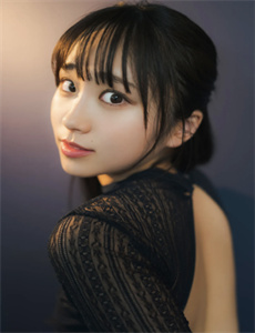 《汤芳人体裸私密》